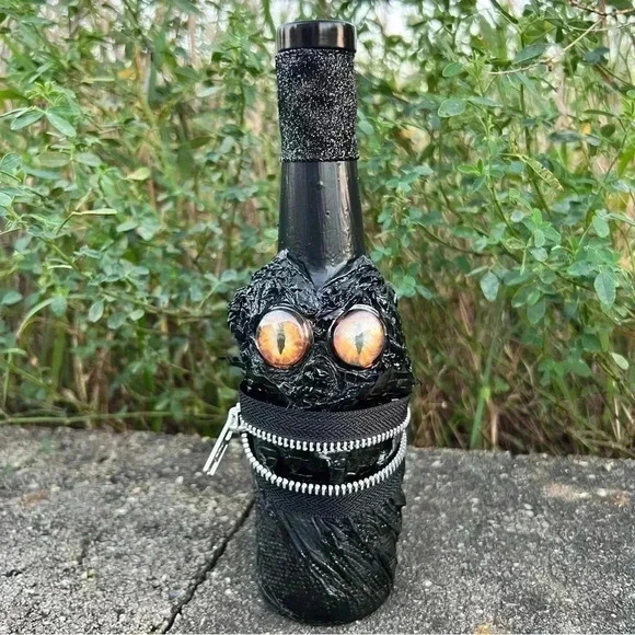 NEW Potion Spell Bottle - ZIPPER ZOMBIE - HANDCRAFTED Apothecary Jar Halloween - Picture 1 of 15